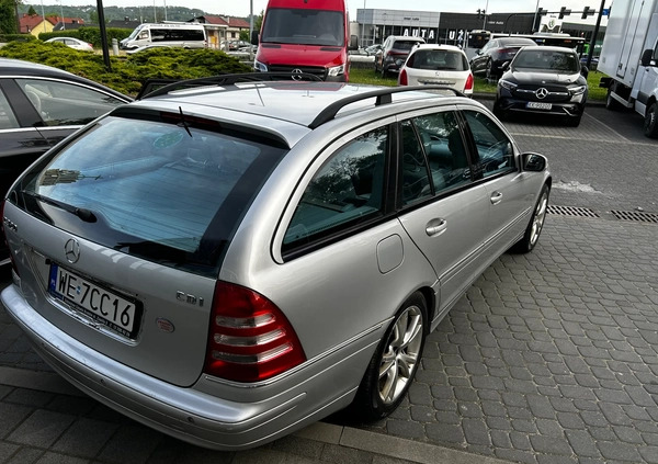 Mercedes-Benz Klasa C cena 24900 przebieg: 233000, rok produkcji 2002 z Kraków małe 67